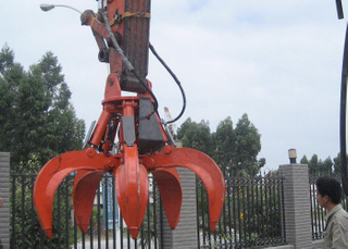 Doosan DX225 Excavator Scrap grab