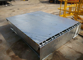 Hot dip galvanized dock leveler